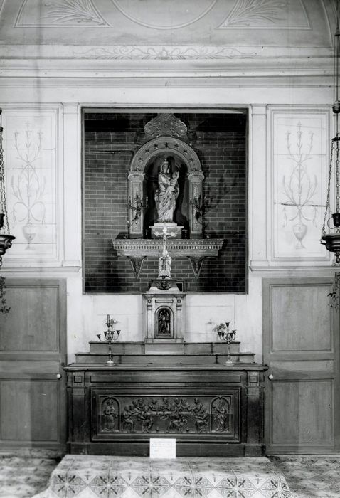 autel, tabernacle, bas-relief : Cène (la), statue : Vierge à l’Enfant - © Ministère de la Culture (France), Médiathèque du patrimoine et de la photographie, tous droits réservés