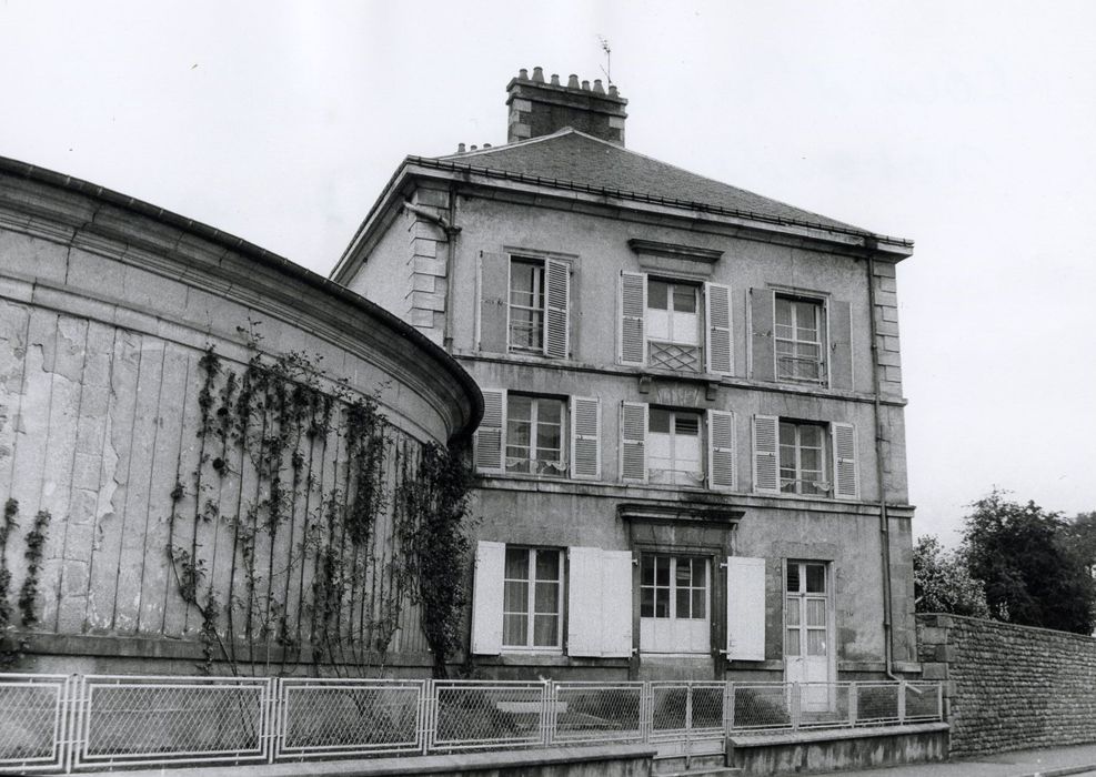 pavillon nord, façade sur rue