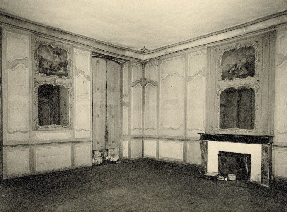 rez-de-chaussée, grand salon, vue partielle des lambris de revêtement