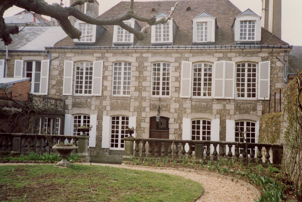 façade sur jardin