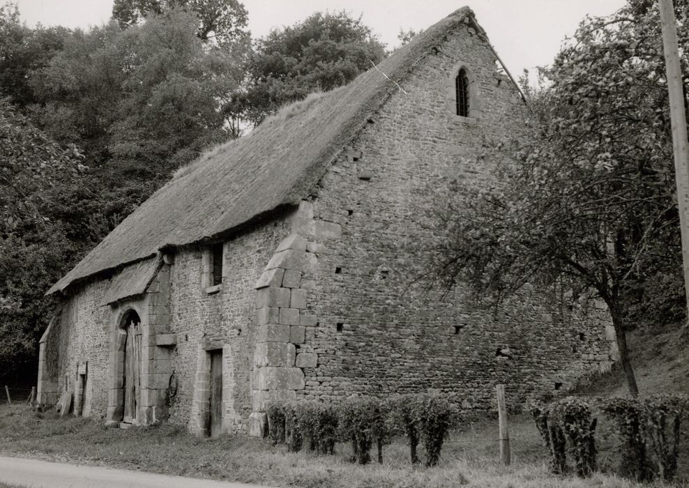 grange aux dîmes, façades est et nord