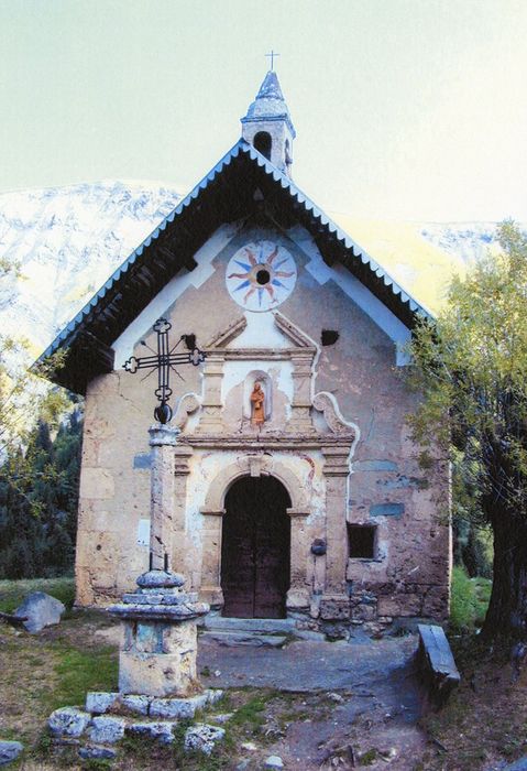 façade antérieure (photocopie numérisée)