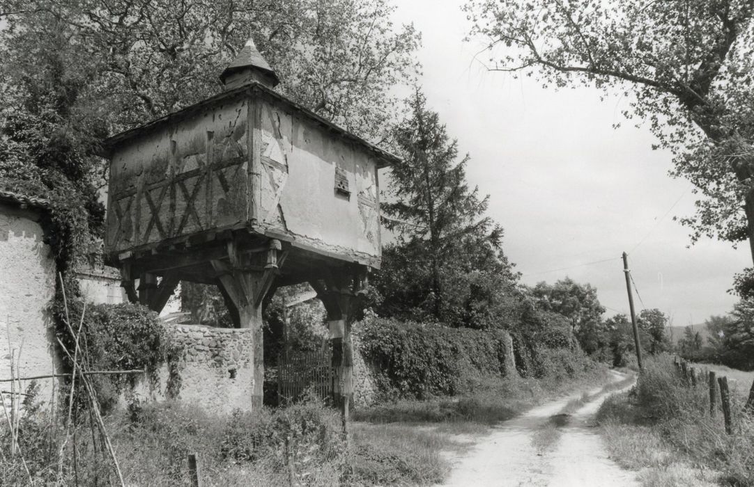 pigeonnier-porche, ensemble nord-ouest