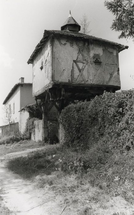 pigeonnier-porche, ensemble sud-est