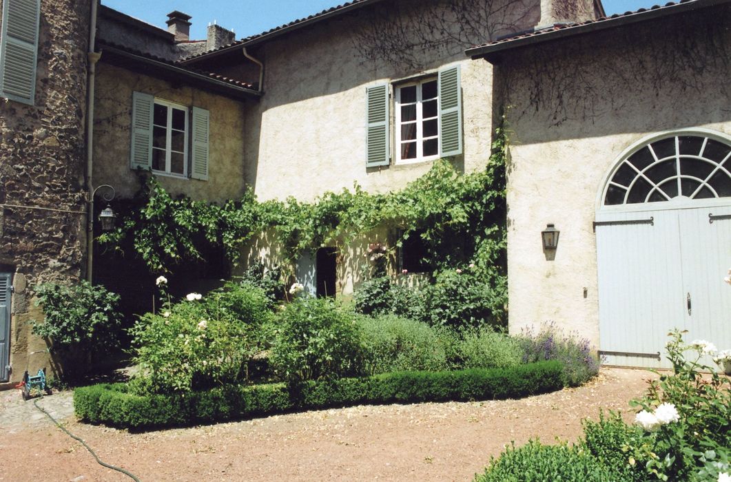 cour intérieure, aile nord, façade sud