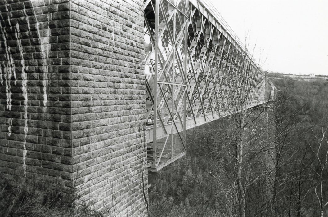 vue partielle du viaduc depuis le Sud