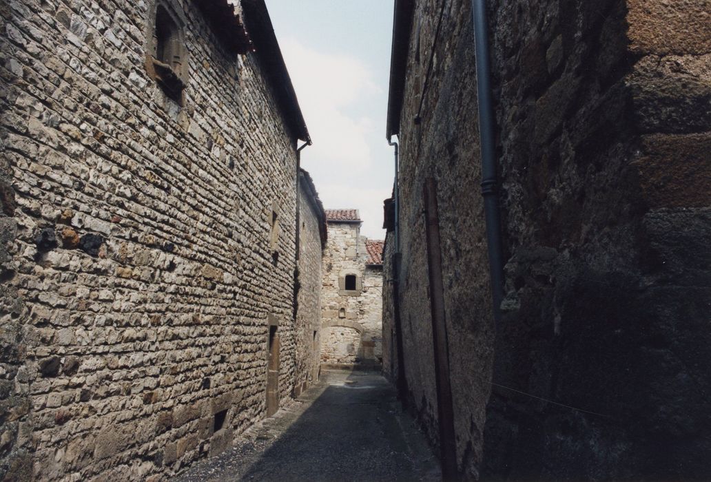 vue partielle des remparts, élévations extérieures