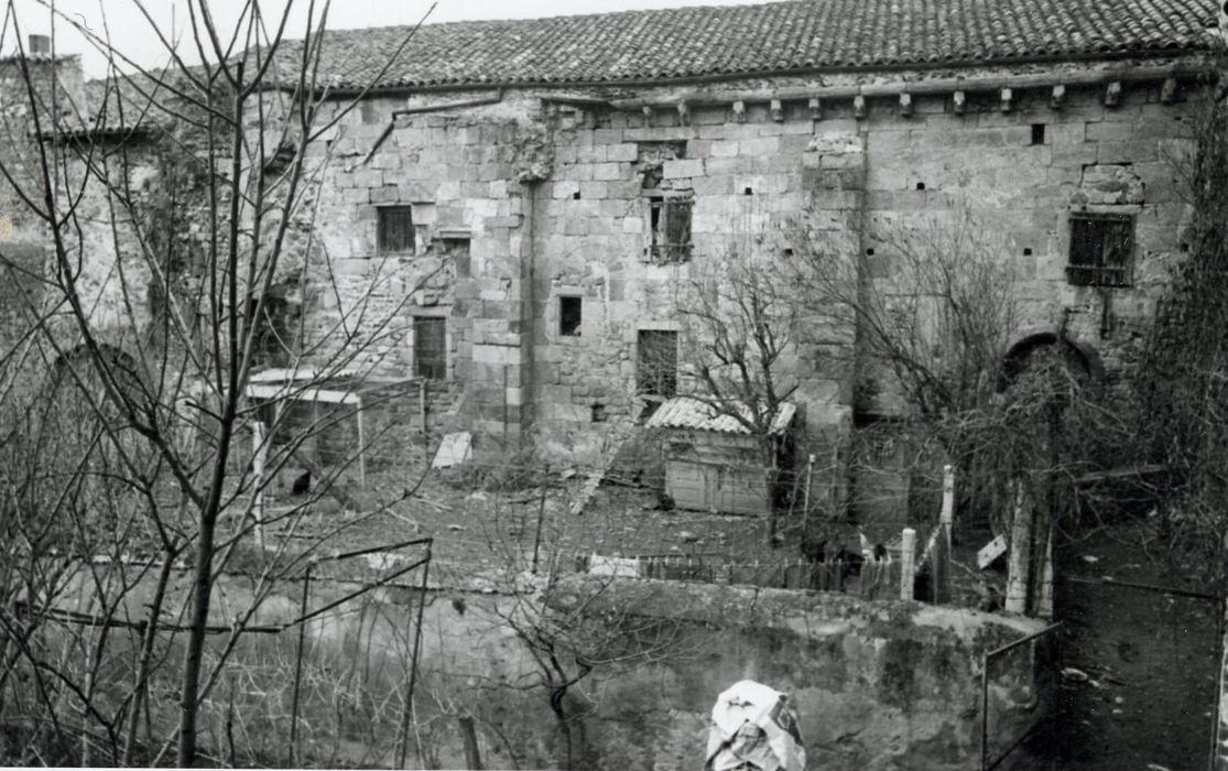 cloître, aile est, façade est