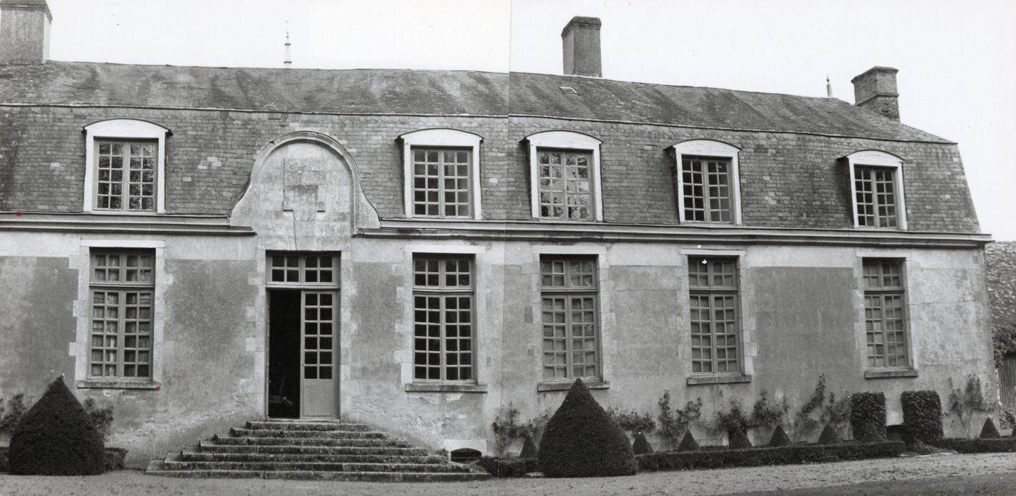 façade ouest, vue partielle