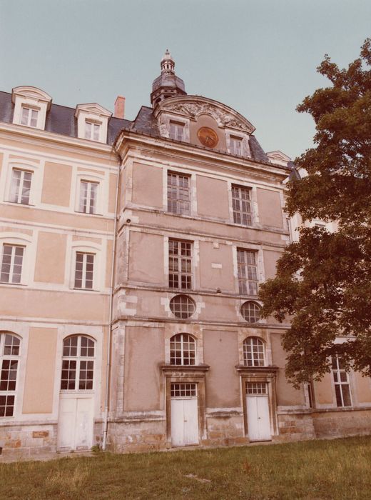 façade sud, pavillon de l’escalier de la Trinité