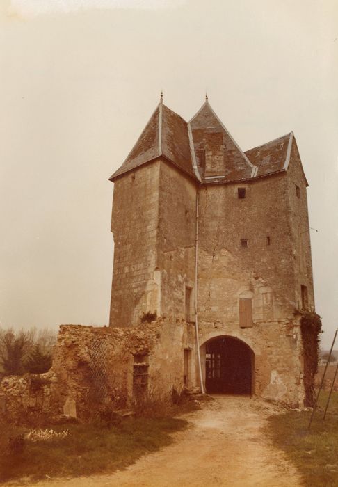 poterne, élévation ouest