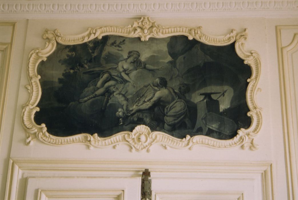 salle à manger, détail d’un tableau en dessus-de-porte : Vulcain présentant les armes d’Achille