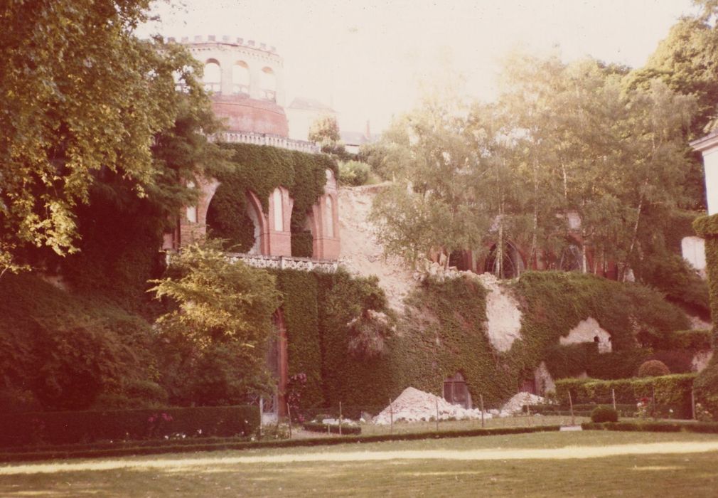 jardin, « arcades Caroline », vue générale des désordres