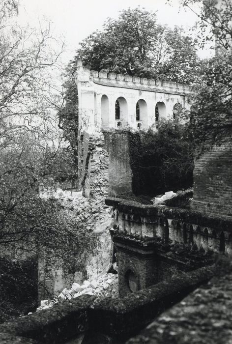 jardin, « arcades Caroline », vue partielle des désordres