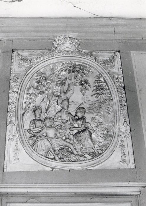 grand salon, détail d’un dessus-de-porte : L’Eté