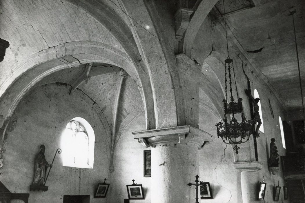 chapelle latérale, vue partielle