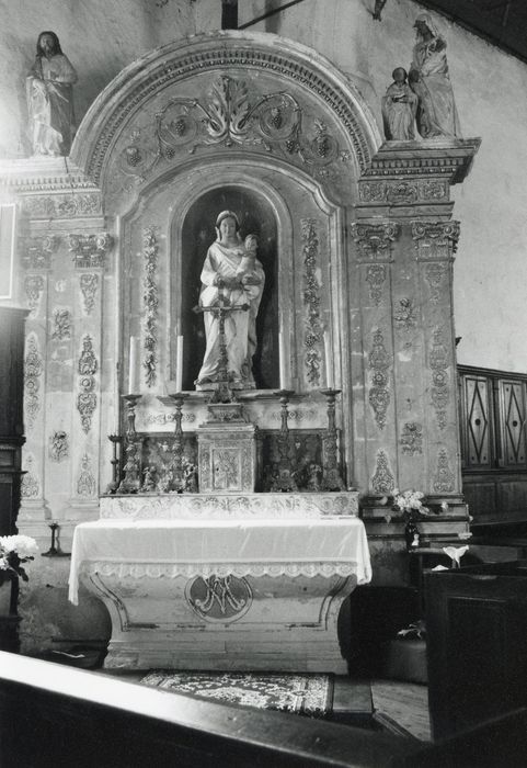 retable de la Vierge, statues : Vierge à l'Enfant, Sainte Anne et la Vierge, Saint personnage