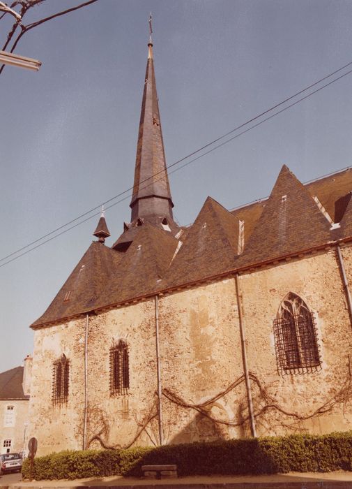 façade latérale sud, vue partielle