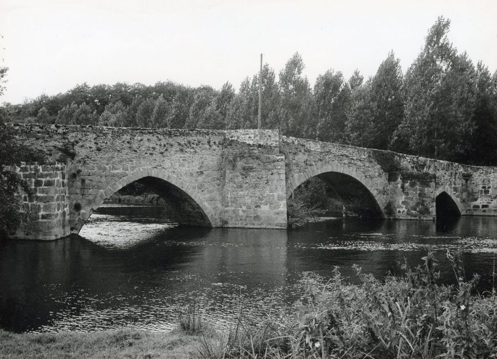 vue générale du pont depuis l’amont