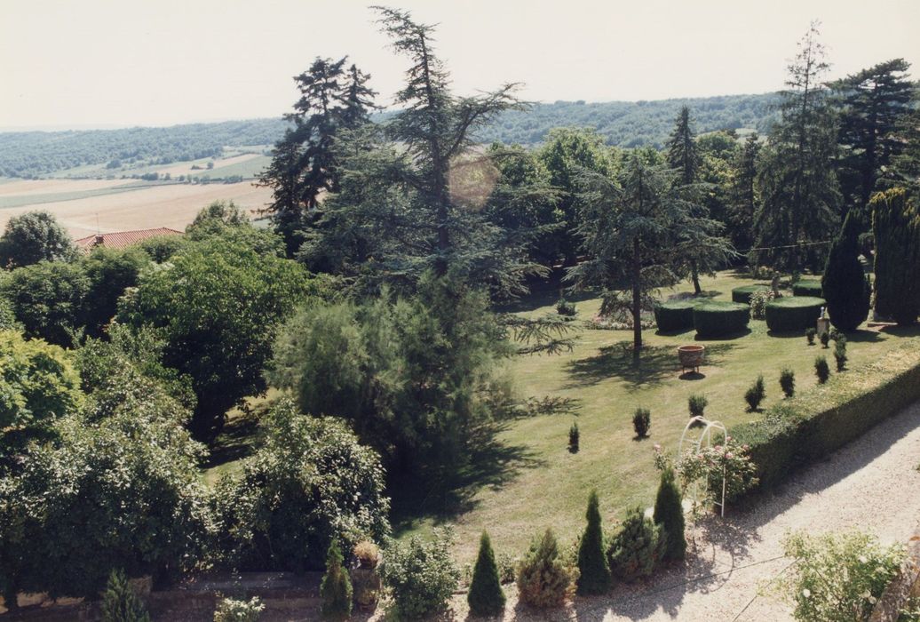 parc, vue générale depuis la villa