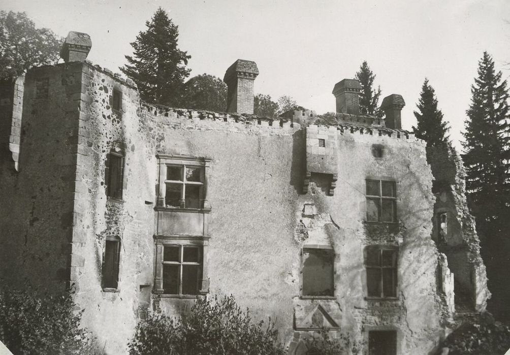 vue partielle des ruines, façade ouest