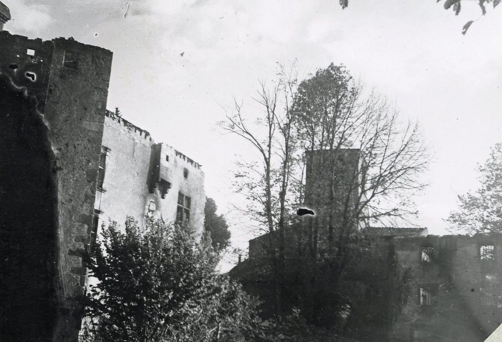 vue partielle des ruines, façade ouest