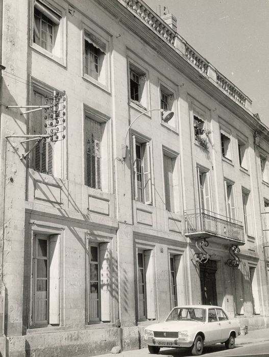 façade sur rue