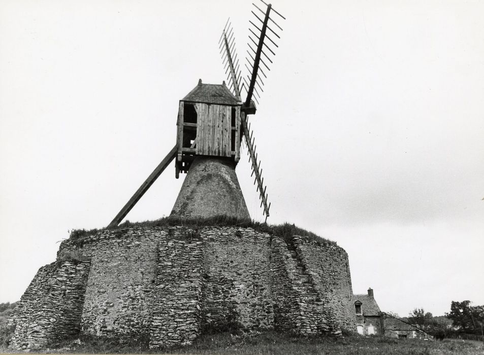 vue générale du moulin dans son environnement