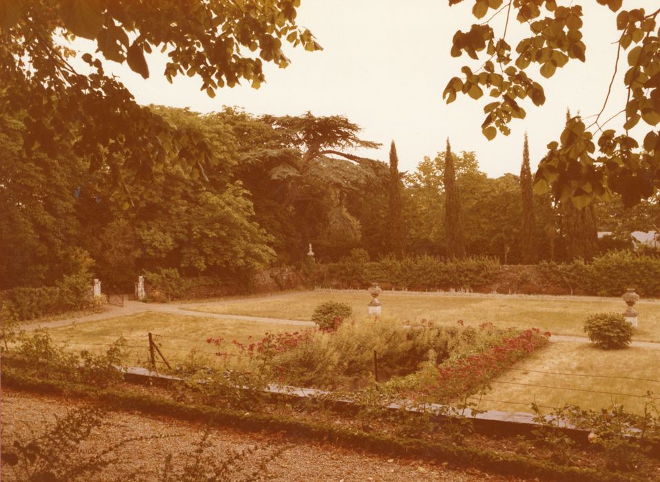 jardin, vue partielle