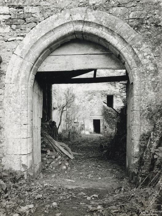 ancienne chapelle, portail ouest