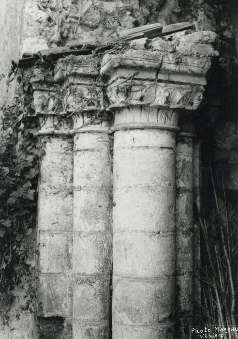 ancienne chapelle, 2e travée sud, détail de la pile