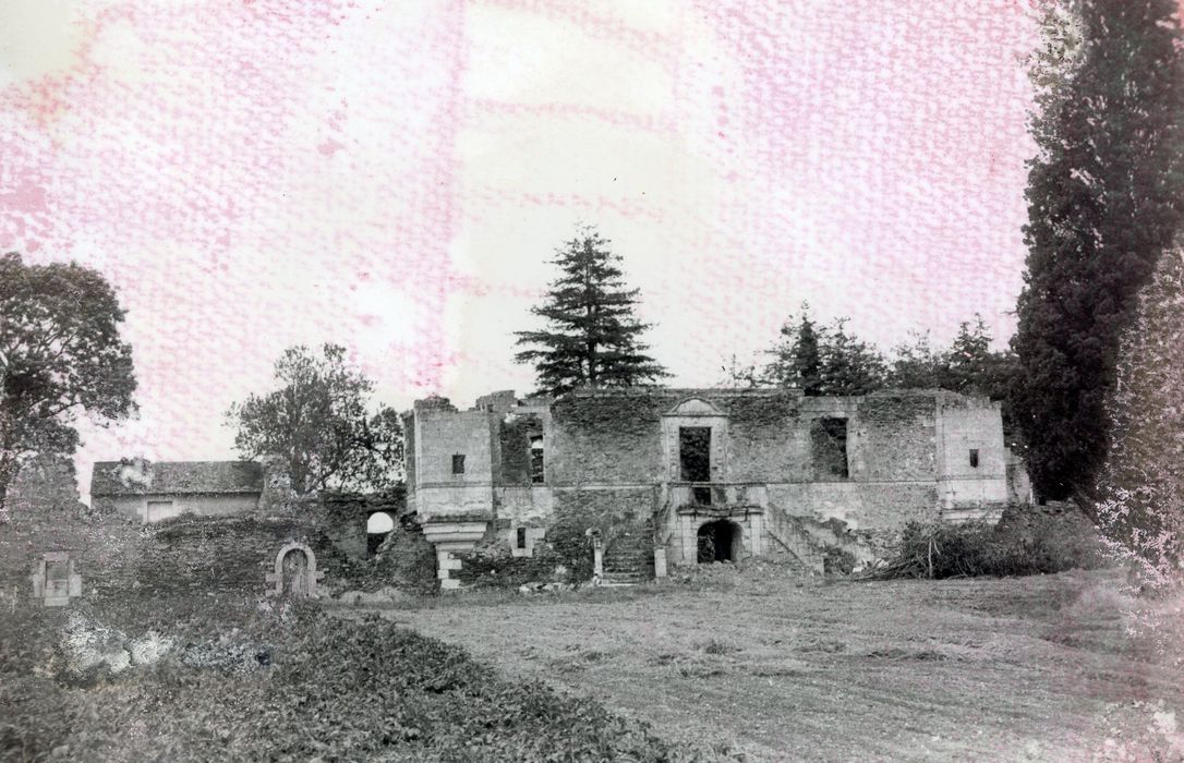 vue générale des ruines depuis l’Est