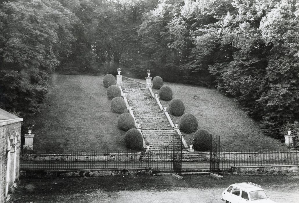 parc, escalier monumental ouest