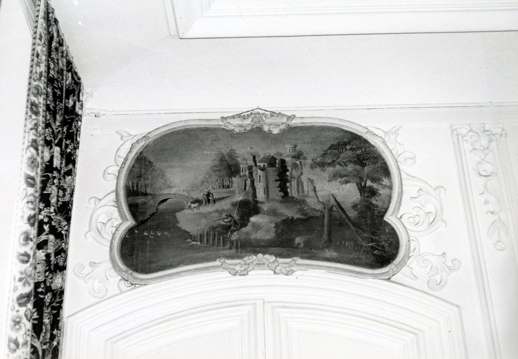 salon d’été, détail d’un dessus de porte