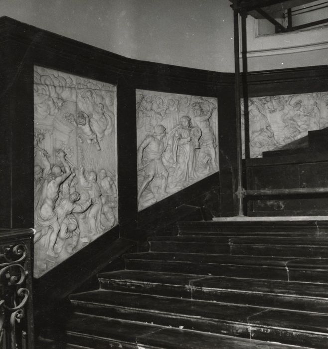 bas-reliefs : Scènes de la prise de l’abbaye de saint Amand par les normands, vue partielle - © Ministère de la Culture (France), Médiathèque du patrimoine et de la photographie, tous droits réservés