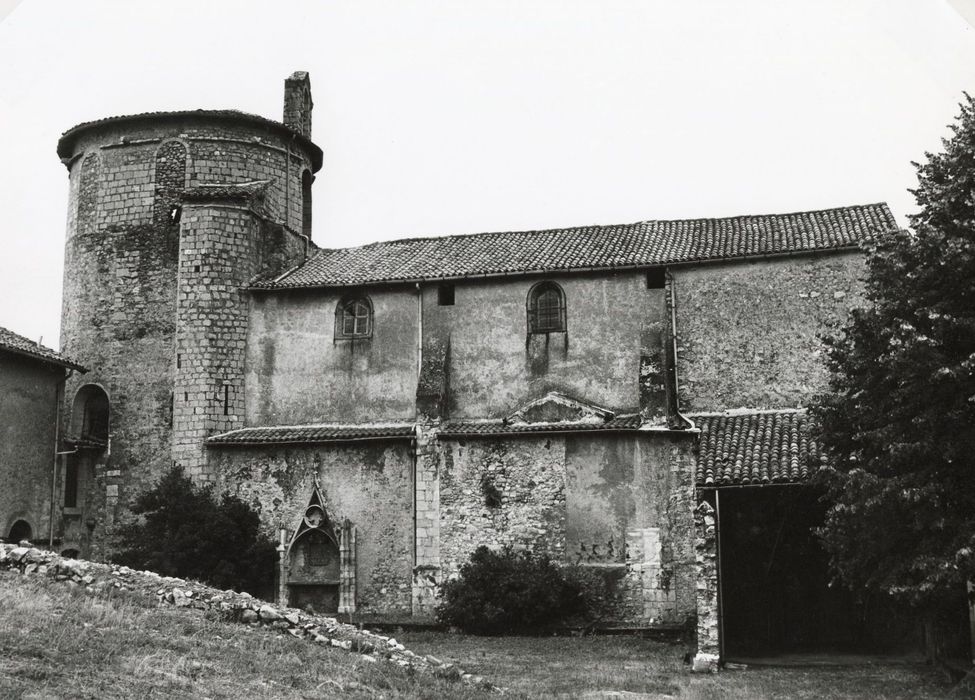 Façade latérale nord, vue partielle