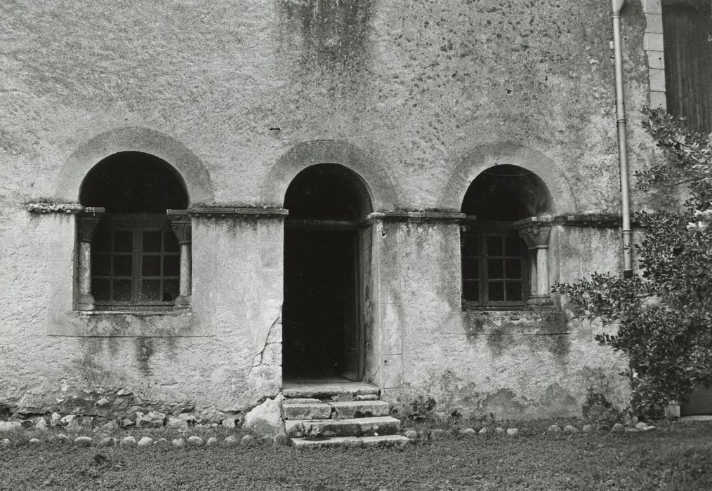 Aile perpendiculaire abritant l’ancienne salle capitulaire