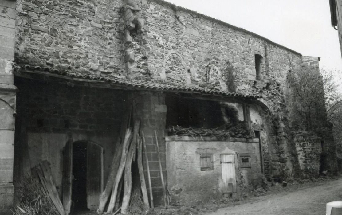 façade latérale sud, vue partielle