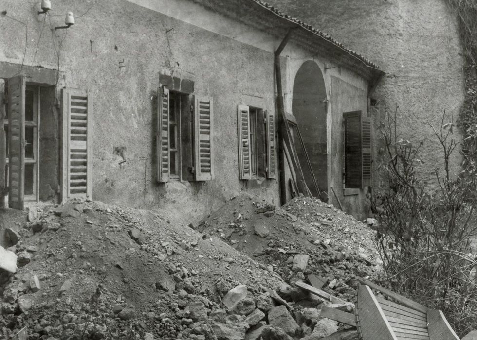 façade sud, vue partielle