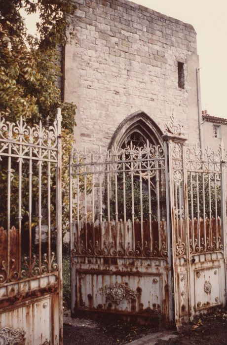 façade ouest, vue partielle