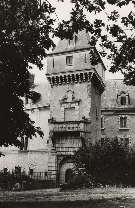 poterne d’entrée, élévation sud