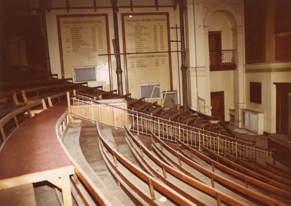 Amphithéâtre Arago, vue partielle de l’espace intérieure