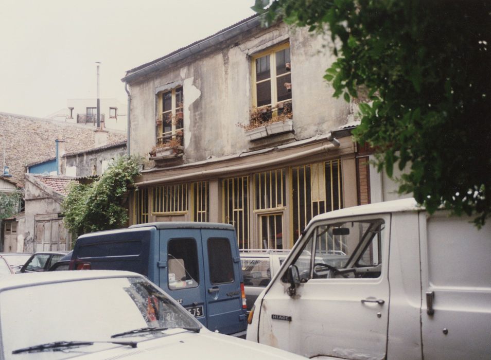 3e cour, vue partielle des façades