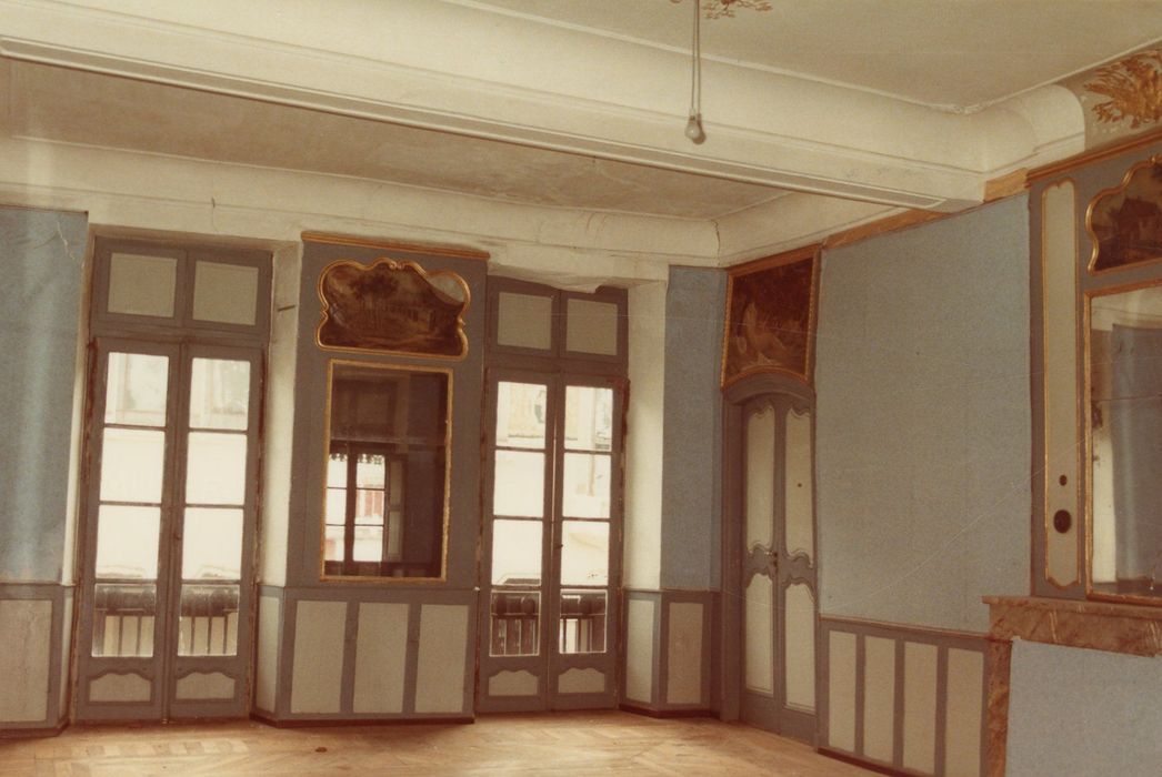 1er étage, grand salon, vue partielle