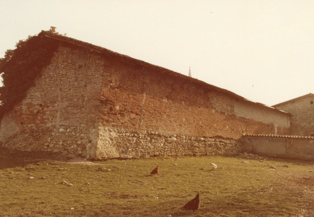 bâtiment ouest, façade est