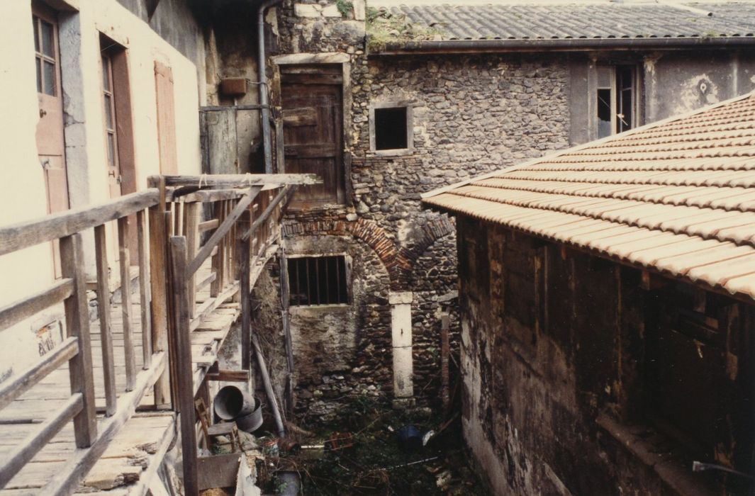 ancien cloître, aile sud, vue partielle