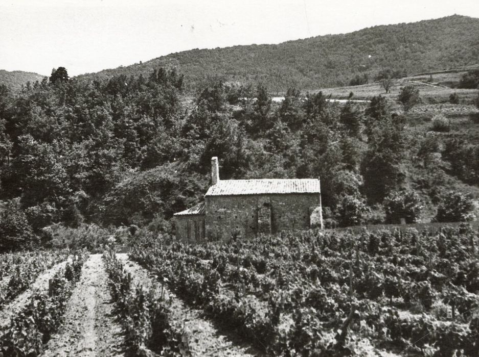 vue générale de la chapelle dans son environnement depuis le Nord