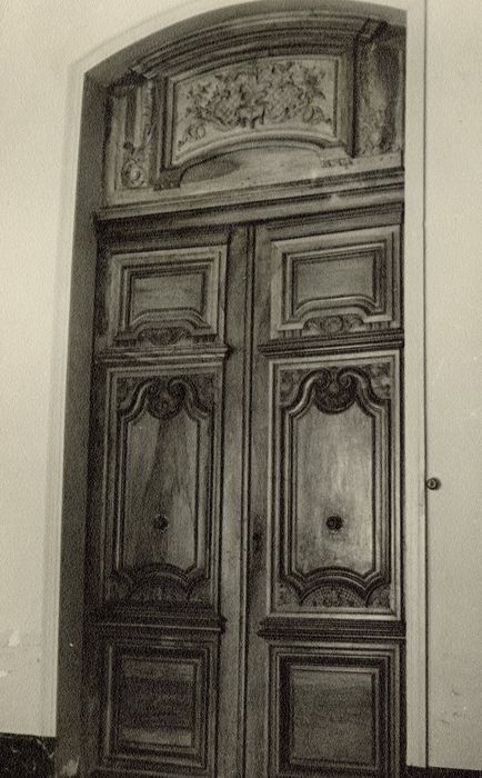 vantaux de la porte d’accès de la salle italienne