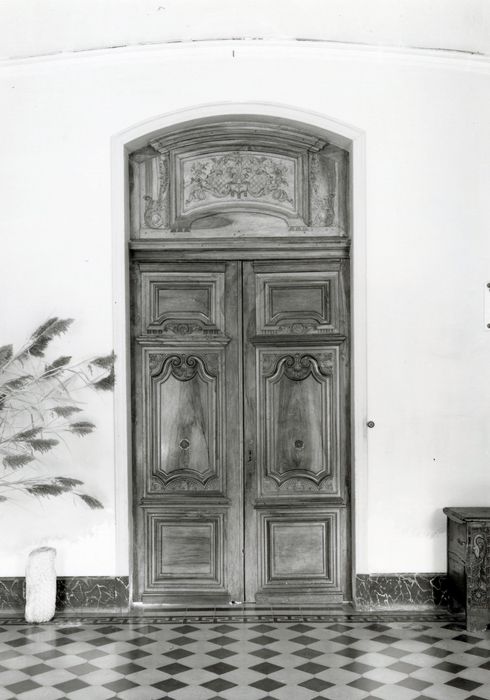 vantaux de la porte d’accès de la salle italienne