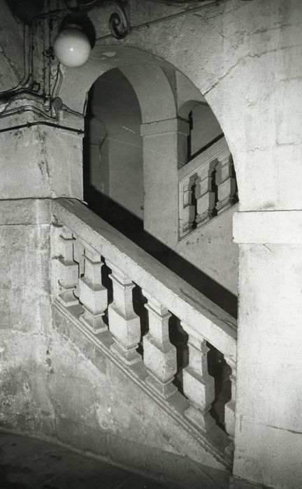 escalier, vue partielle